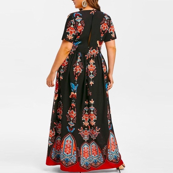 283. NWOT Elegant V-neck Maxi  Dress with a trendy floral print Boho Dre… - Picture 3 of 8